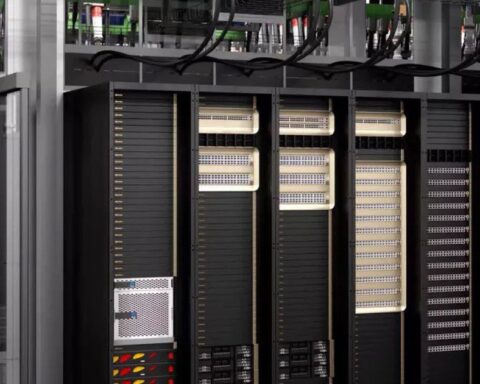 Amazon mua GPU AI trị giá hàng tỷ USD rồi để trong kho vì chưa có điện để bật