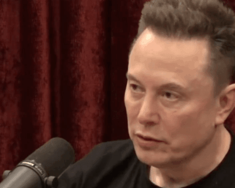 Sẽ không còn App Store hay Google Play: Dự đoán của Elon Musk về tương lai điện thoại trong vài năm tới