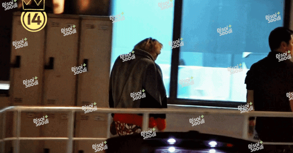 G-Dragon phong cách “bà ngoại”, Daesung vẫy tay chào fan khi về tới khách sạn, VIP sắp phải tạm biệt BIGBANG rồi sao!
