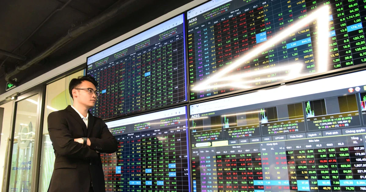 Khối ngoại ‘xả’ gần 900 tỷ đồng, VN-Index đứt chuỗi tăng