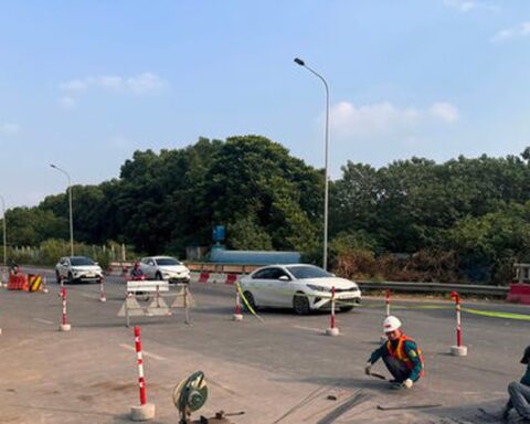 Đẩy nhanh tiến độ sửa chữa loạt cầu vượt trên Đại lộ Thăng Long