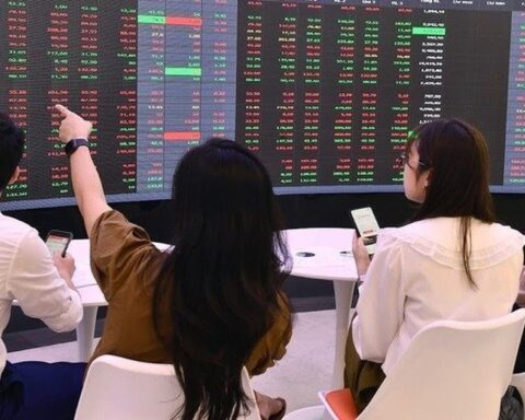 Hai cổ phiếu ngân hàng được tự doanh CTCK mua ròng mạnh trong phiên 27/10
