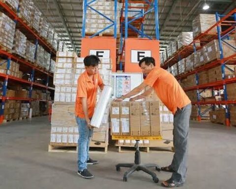 “Đại gia” Việt bán iPhone đang cho công ty của tỷ phú Phạm Nhật Vượng vay 100 tỷ đồng