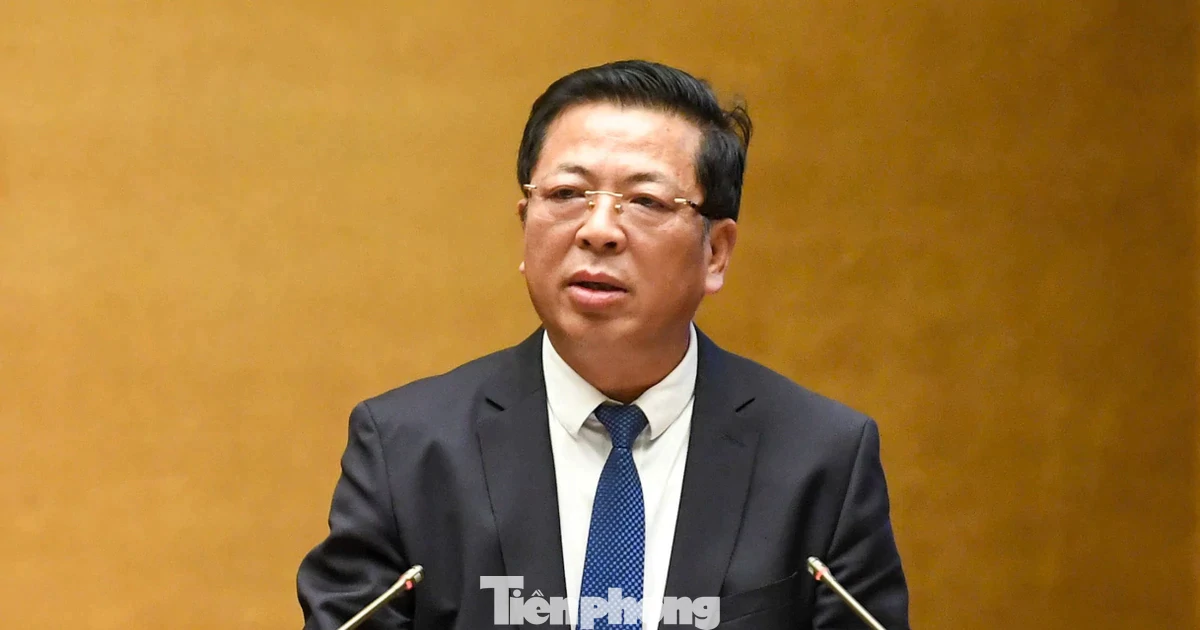 Bộ trưởng Xây dựng: Sau 5 năm, muốn bán lại nhà ở xã hội theo giá thị trường là không được!