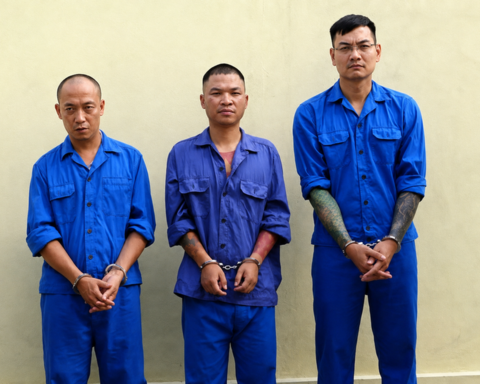 Điện thoại thành công cụ ‘gài bẫy’ giữa đường: Chuyên gia cảnh báo điều ít biết