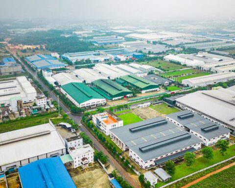 Một thành viên HĐQT Nam Tân Uyên từ nhiệm