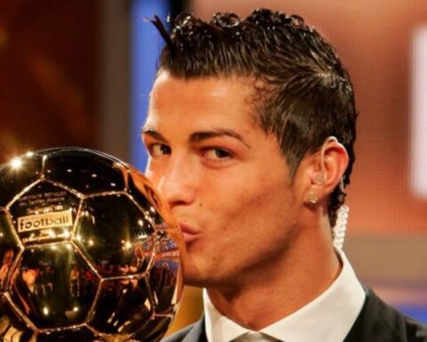 Ronaldo lên tiếng sau khi thắng Messi giành Quả bóng Vàng vĩ đại nhất lịch sử