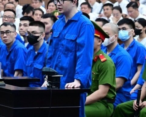 Mr Pips khai ‘tùy hứng’ mua ô tô 4 tỷ đồng cho anh trai người yêu