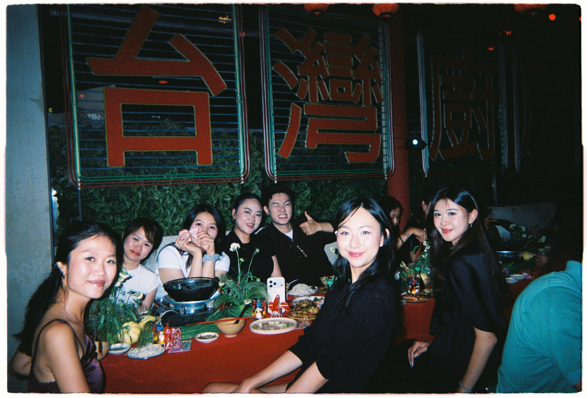 Trả tiền triệu để ăn tối với người lạ: Supper club là gì mà từ London, Dubai đến TP.HCM đều “cháy vé”?- Ảnh 23.