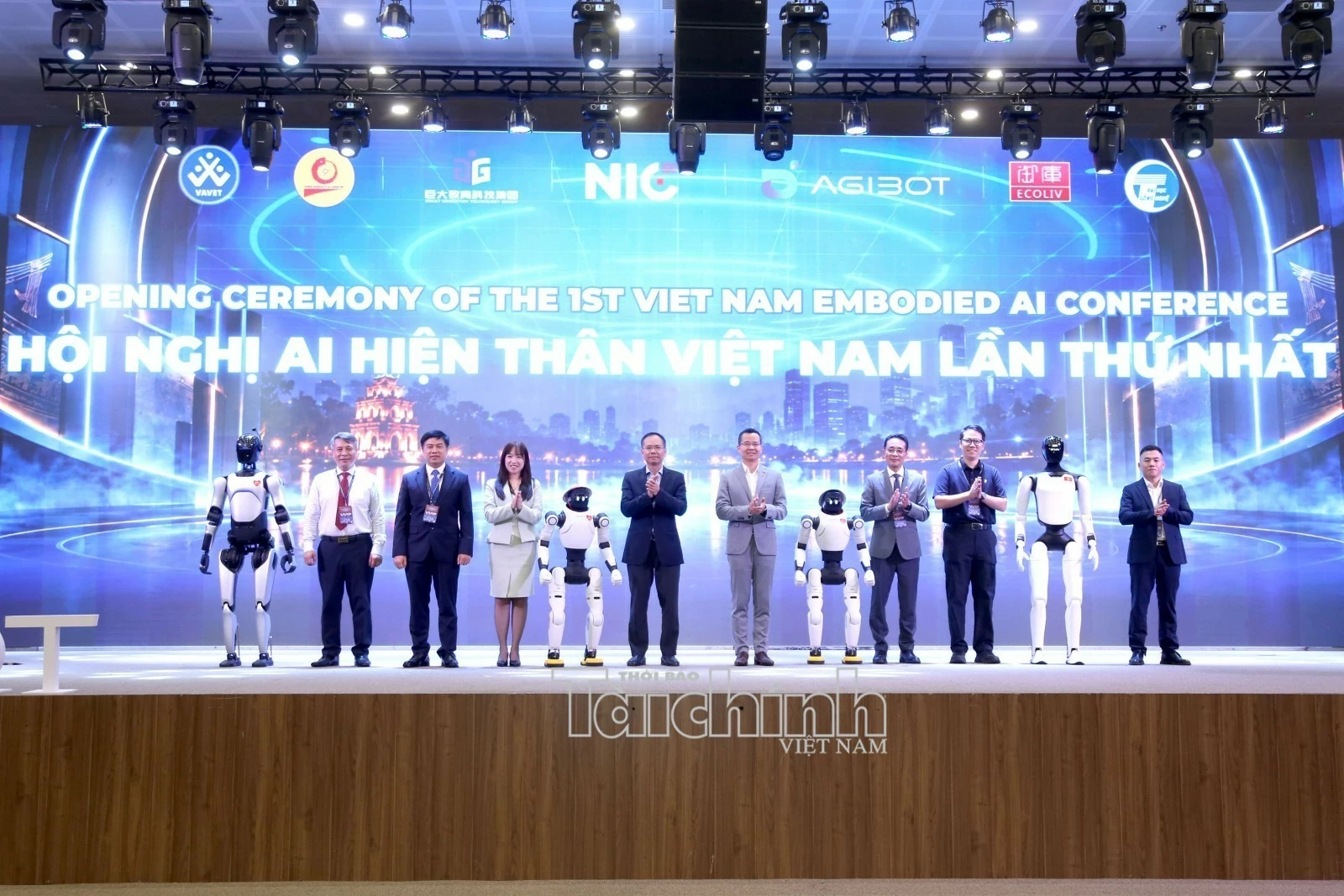 Hội nghị AI hiện thân Việt Nam lần thứ nhất: Định hình kỷ nguyên năng suất mới và chiến lược vươn tầm khu vực Hội nghị AI hiện thân Việt Nam lần thứ nhất: Định hình kỷ nguyên năng suất mới và chiến lược vươn tầm khu vực