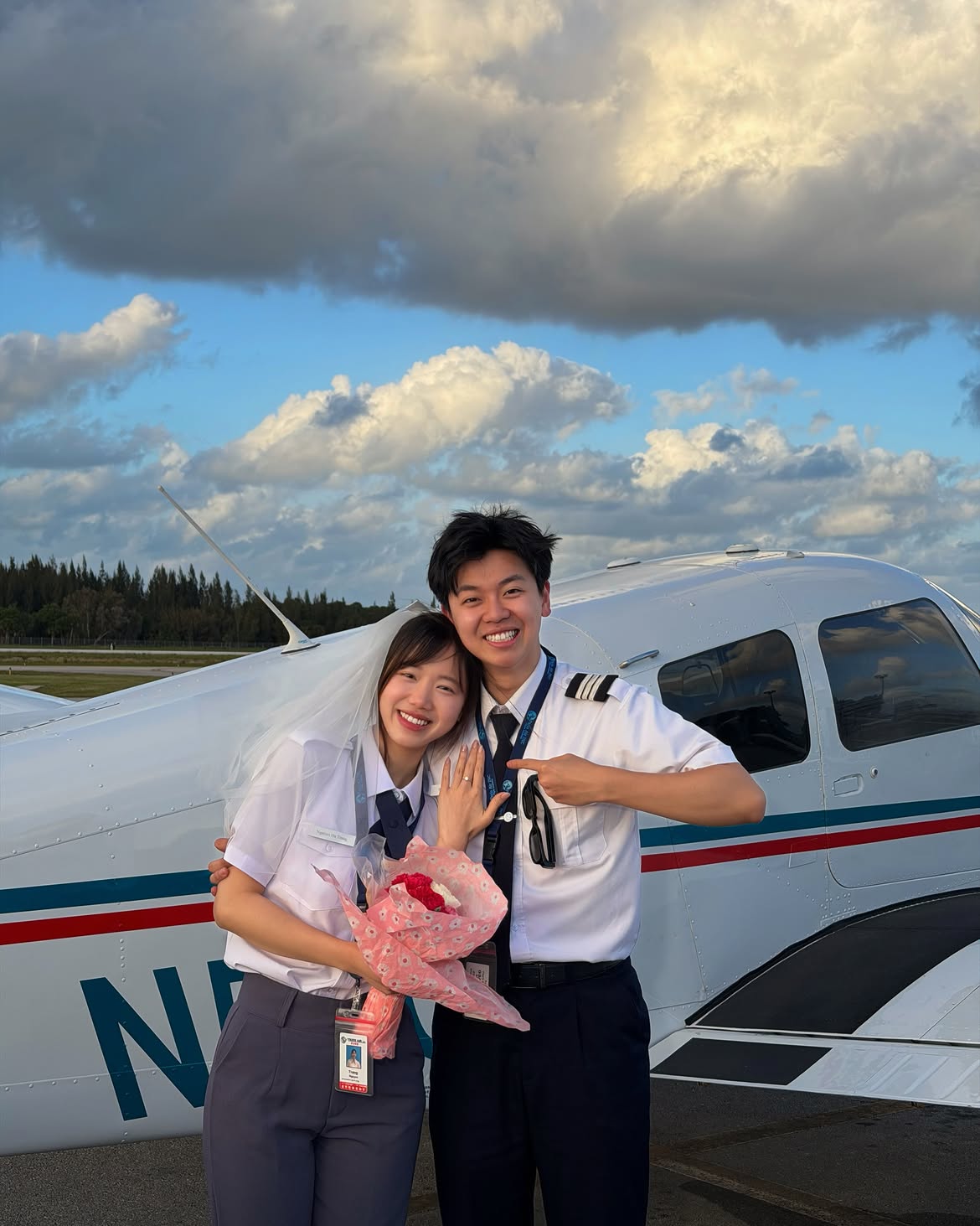 Phi công Hà Còi và Meichan: 2 năm yêu đương “giấu cả thiên hạ” nhưng cứ sơ hở là lộ ảnh - Ảnh 1.