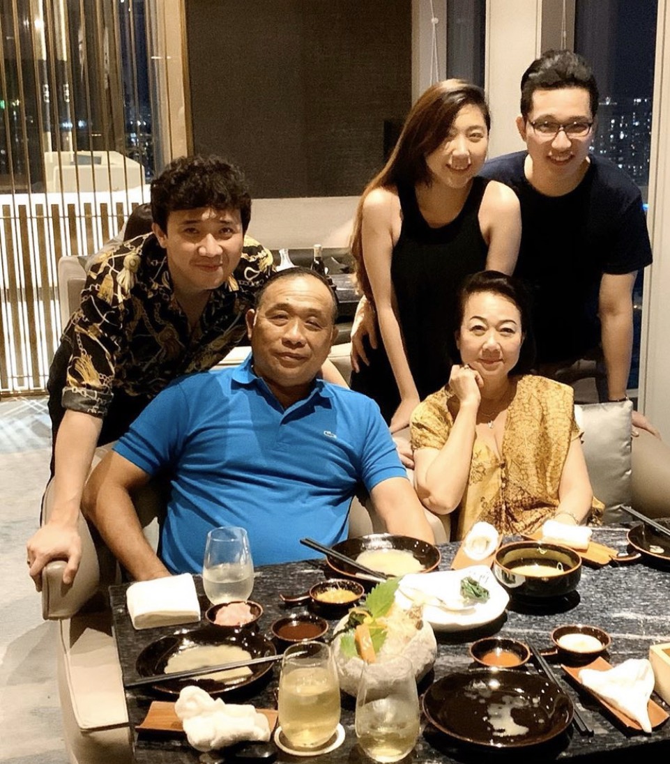MC SN 1987 từng dẫn Vì Bạn Xứng Đáng: Gia đình phá sản, làm đủ nghề giờ ở nhà 60 tỷ ở đảo Kim Cương- Ảnh 2.