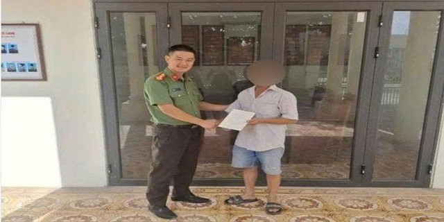 Cam kết sẽ chuyển khoản trả 2 tỷ đồng nhưng người đàn ông SN 1962 vẫn phải làm việc với công an Hà Nội - Ảnh 1.