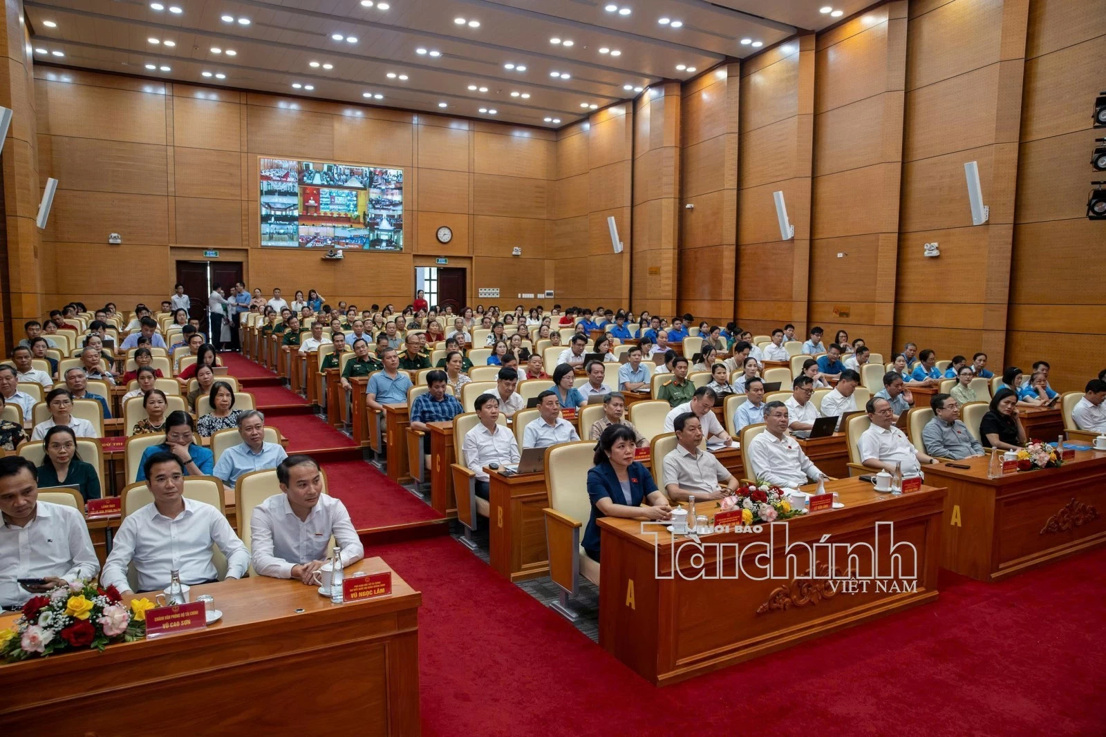 Bộ trưởng Ngô Văn Tuấn tiếp xúc cử tri trước Kỳ họp thứ 2, Quốc hội khóa XVI