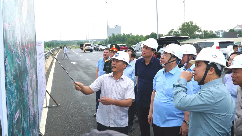 Phó Thủ tướng Thường trực Phạm Gia Túc kiểm tra dự án sân bay Long Thành- Ảnh 1.