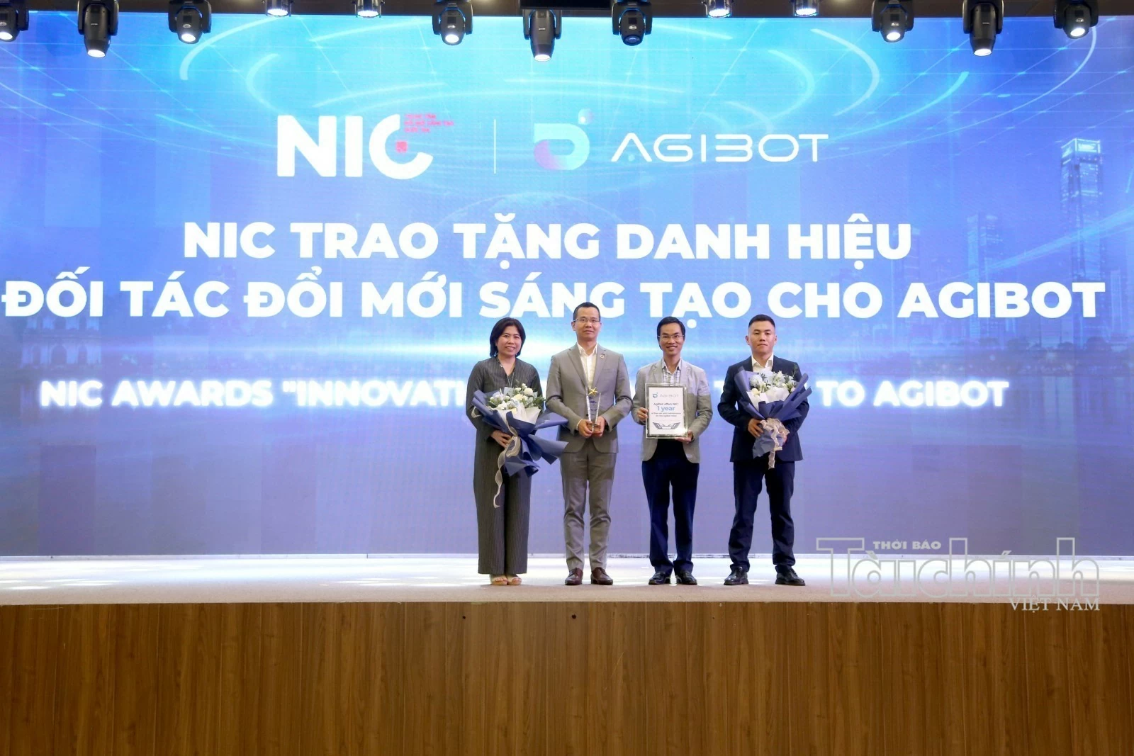 Hội nghị AI hiện thân Việt Nam lần thứ nhất: Định hình kỷ nguyên năng suất mới và chiến lược vươn tầm khu vực Hội nghị AI hiện thân Việt Nam lần thứ nhất: Định hình kỷ nguyên năng suất mới và chiến lược vươn tầm khu vực