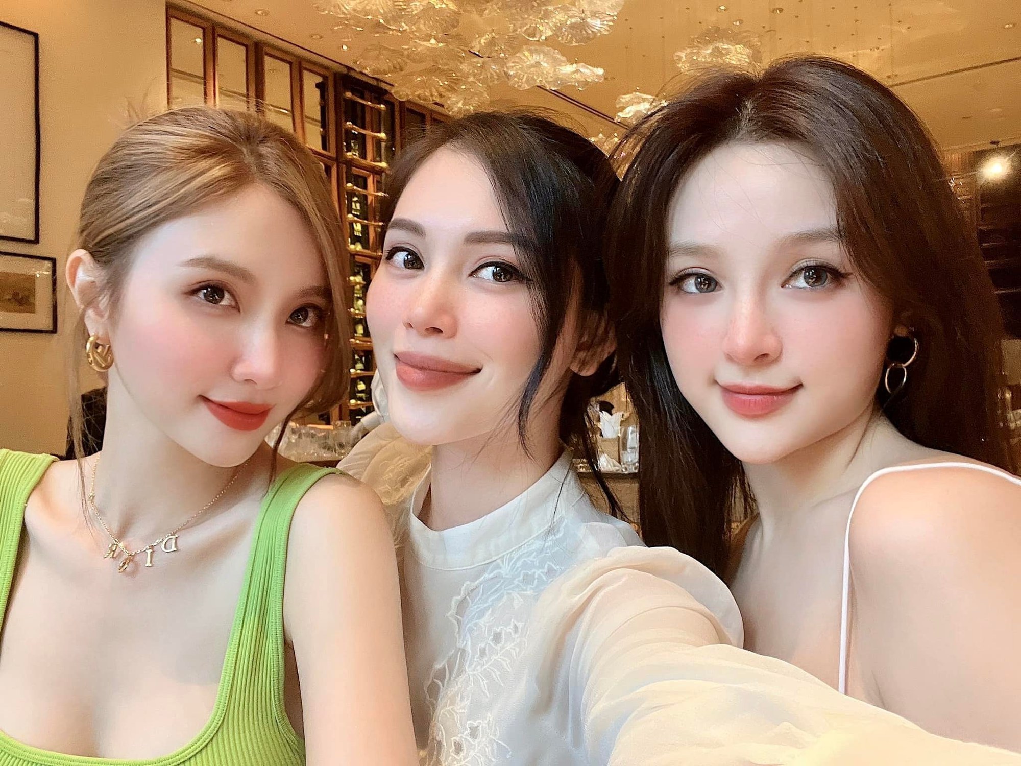 Linh Rin - con dâu tỷ phú Johnathan Hạnh Nguyễn hiếm hoi lộ diện: Nhan sắc vẫn là tâm điểm - Ảnh 5.