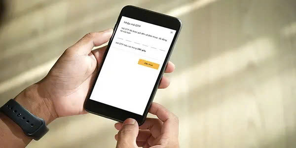 Tại sao không nên nhận mã OTP qua tin nhắn SMS? - Ảnh 1.