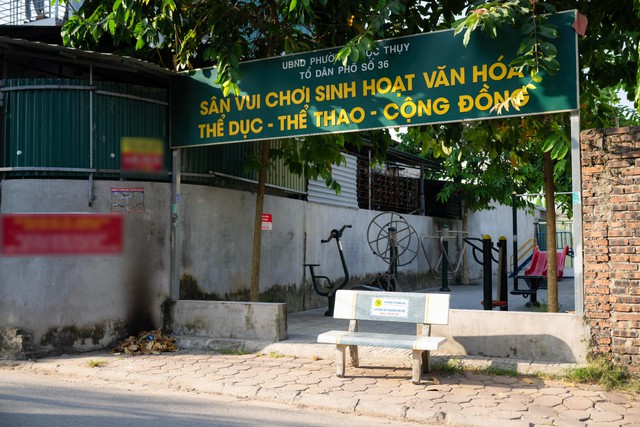 Nhân chứng hé lộ diễn biến trước vụ tài xế ô tô bị đâm tử vong ở Hà Nội: Nghi phạm liên tục đập cửa, chất vấn về chuyện tình cảm - Ảnh 3.
