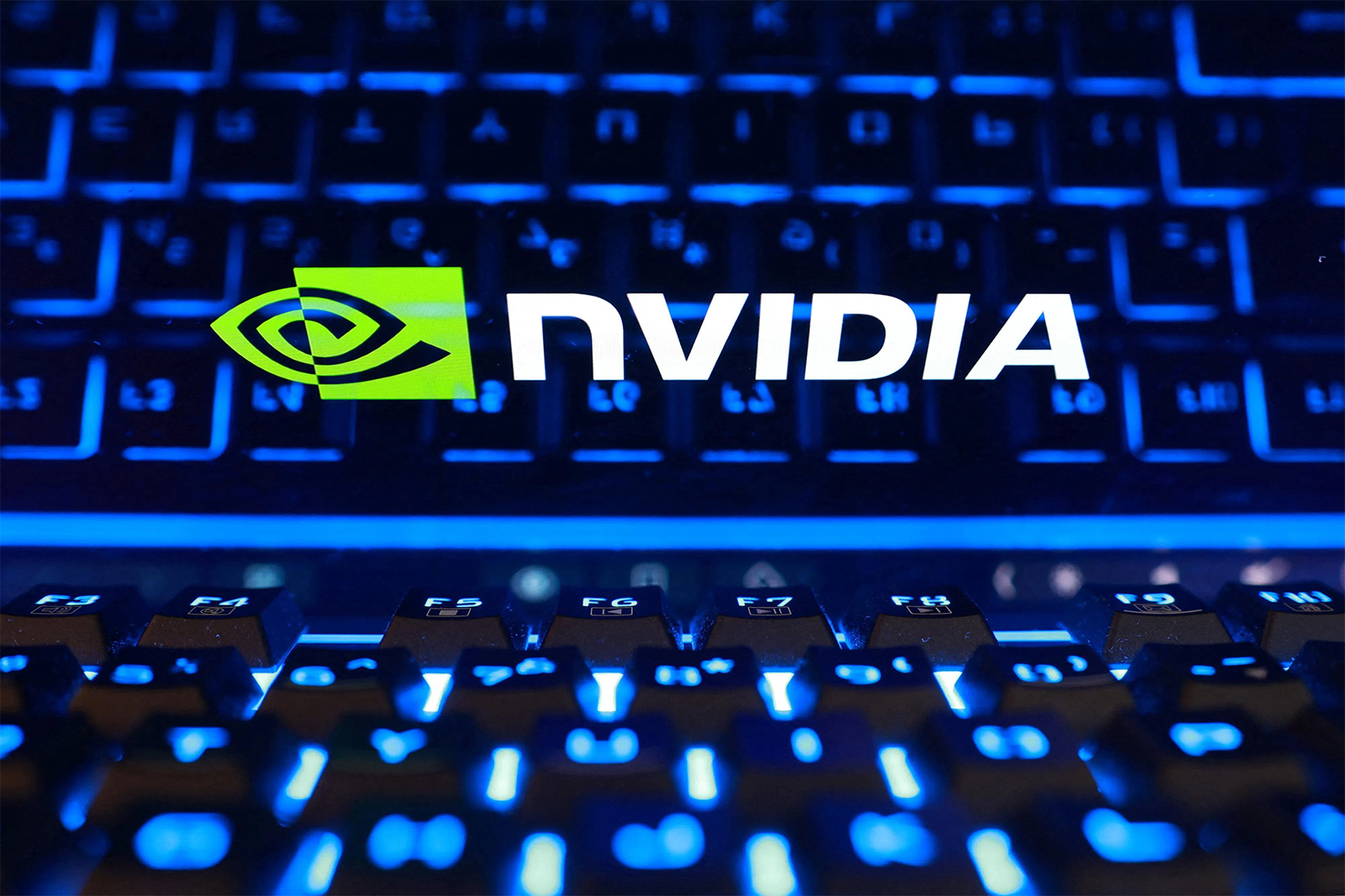 Trung Quốc vẫn khát chip ngoại: ByteDance, Alibaba và Tencent đặt mua 35 tỷ USD chip NVIDIA- Ảnh 2.