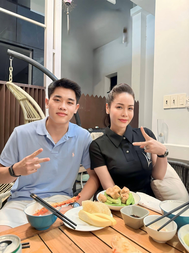 Cách xưng hô của Nhật Kim Anh và Đình Bắc khi chênh lệch 19 tuổi- Ảnh 3.