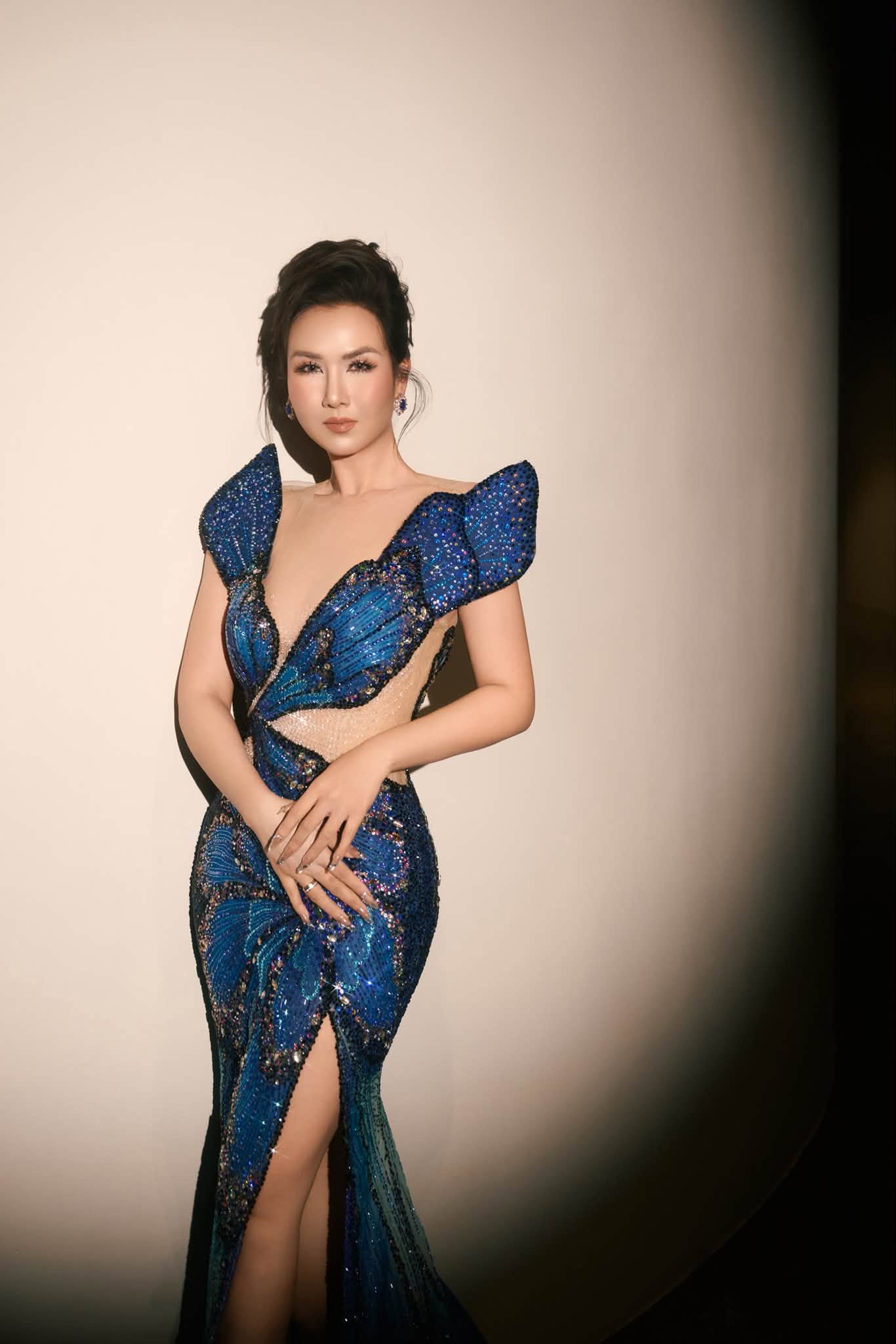 Giọng ca mới hát nửa bài đã khiến dân tình “đọc vị”, mẹ 2 con đắt show bậc nhất không lẫn vào đâu- Ảnh 6.