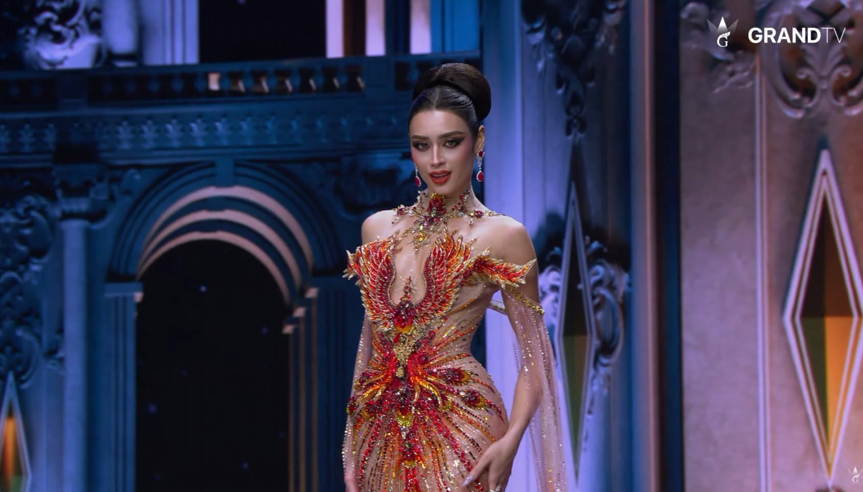 Chung kết Miss Grand International: Emoura Phạm lọt top 25, Hương Giang xuất hiện