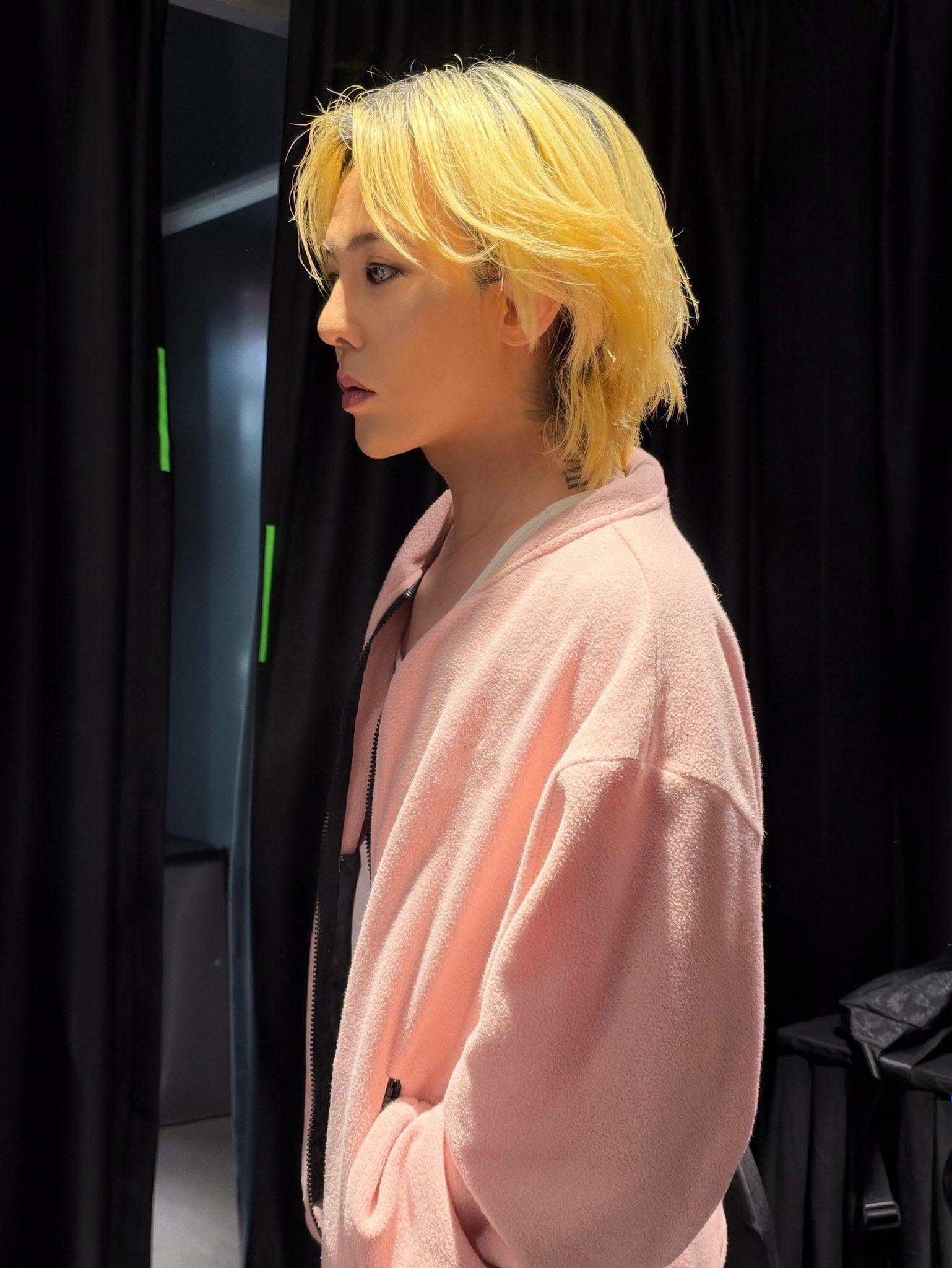 G-Dragon xả "suộc" đêm concert đầu tiên tại Việt Nam- Ảnh 3.