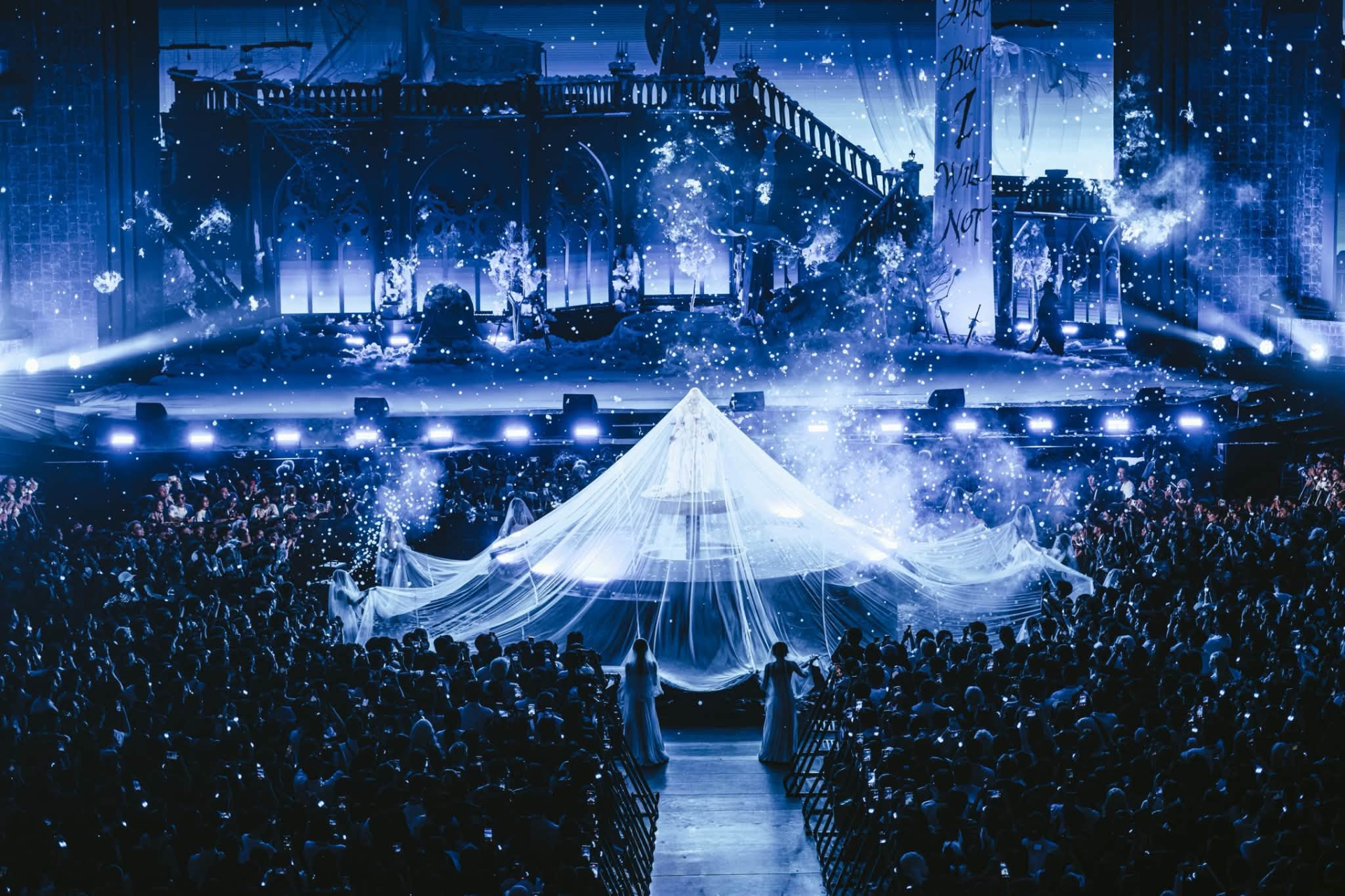 99.000 khán giả đi xem 4 concert/1 đêm ở TP.HCM- Ảnh 9.