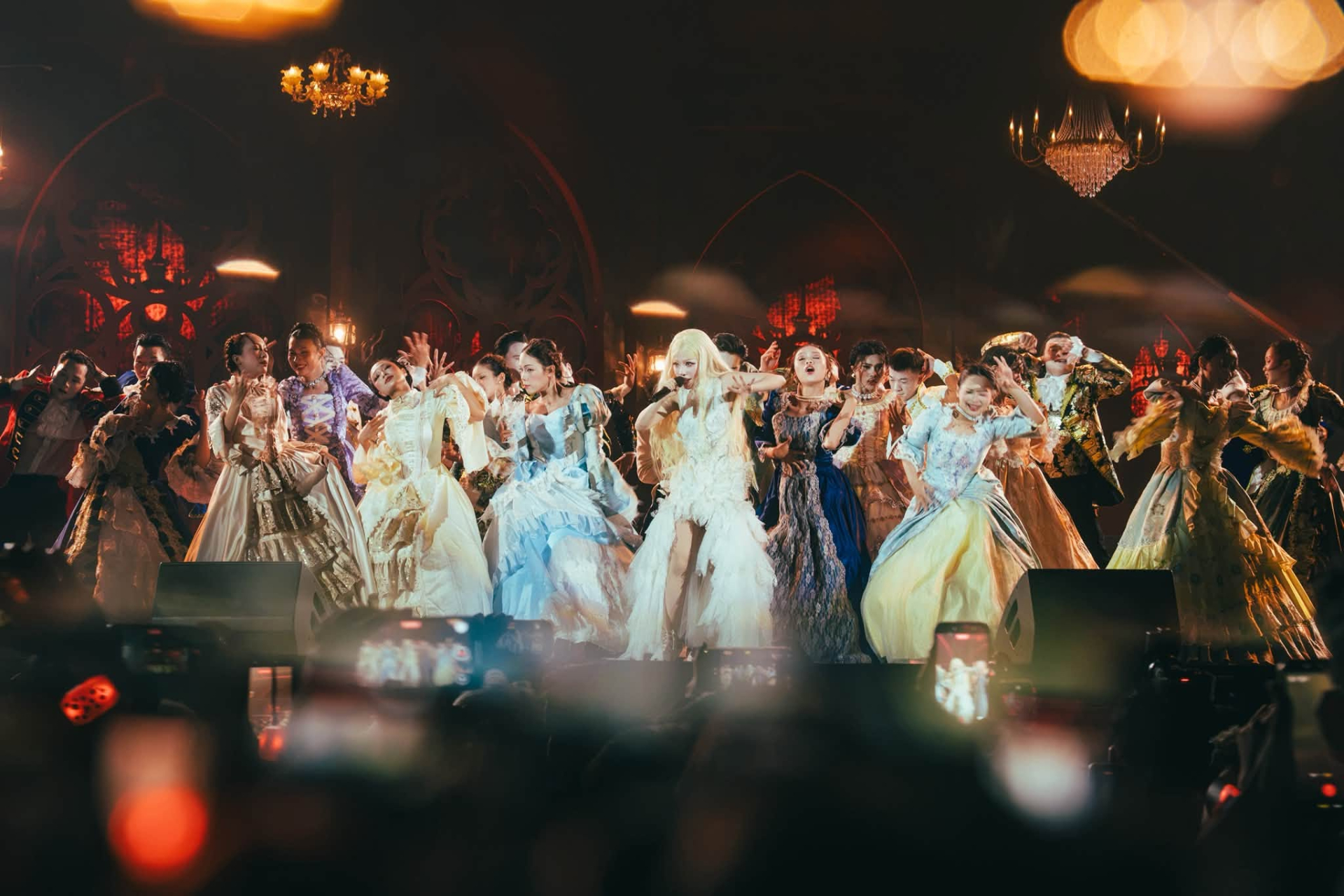 99.000 khán giả đi xem 4 concert/1 đêm ở TP.HCM- Ảnh 11.