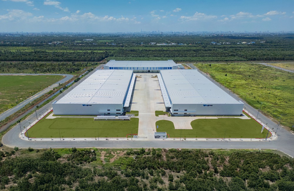Logicross Nam Thuận là Dự án Nhà xưởng/Nhà kho tốt nhất tại PropertyGuru 2026 - Ảnh 1. Logicross Nam Thuận là Dự án Nhà xưởng/Nhà kho tốt nhất tại PropertyGuru 2026 - Ảnh 1.