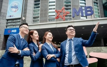 Ngân hàng Việt đầu tiên vượt mốc vốn điều lệ 100.000 tỷ đồng, MB chuyển hóa nguồn lực thành sức bật mới Ngân hàng Việt đầu tiên vượt mốc vốn điều lệ 100.000 tỷ đồng, MB chuyển hóa nguồn lực thành sức bật mới