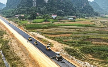 Áp lực giải ngân đầu tư công trong chặng nước rút