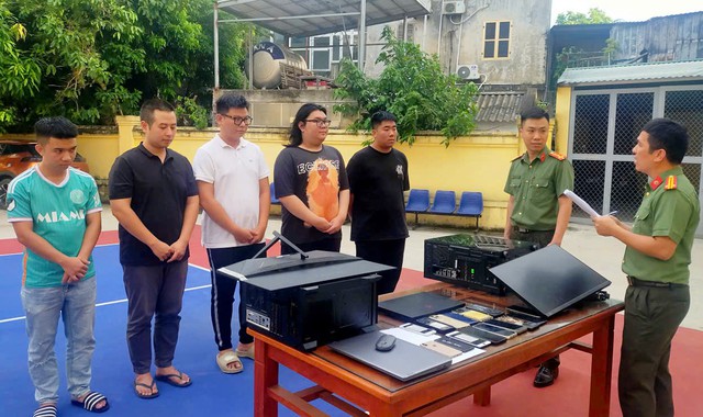 Điều tra hơn 2.000 tài khoản ngân hàng, công an bắt 18 đối tượng