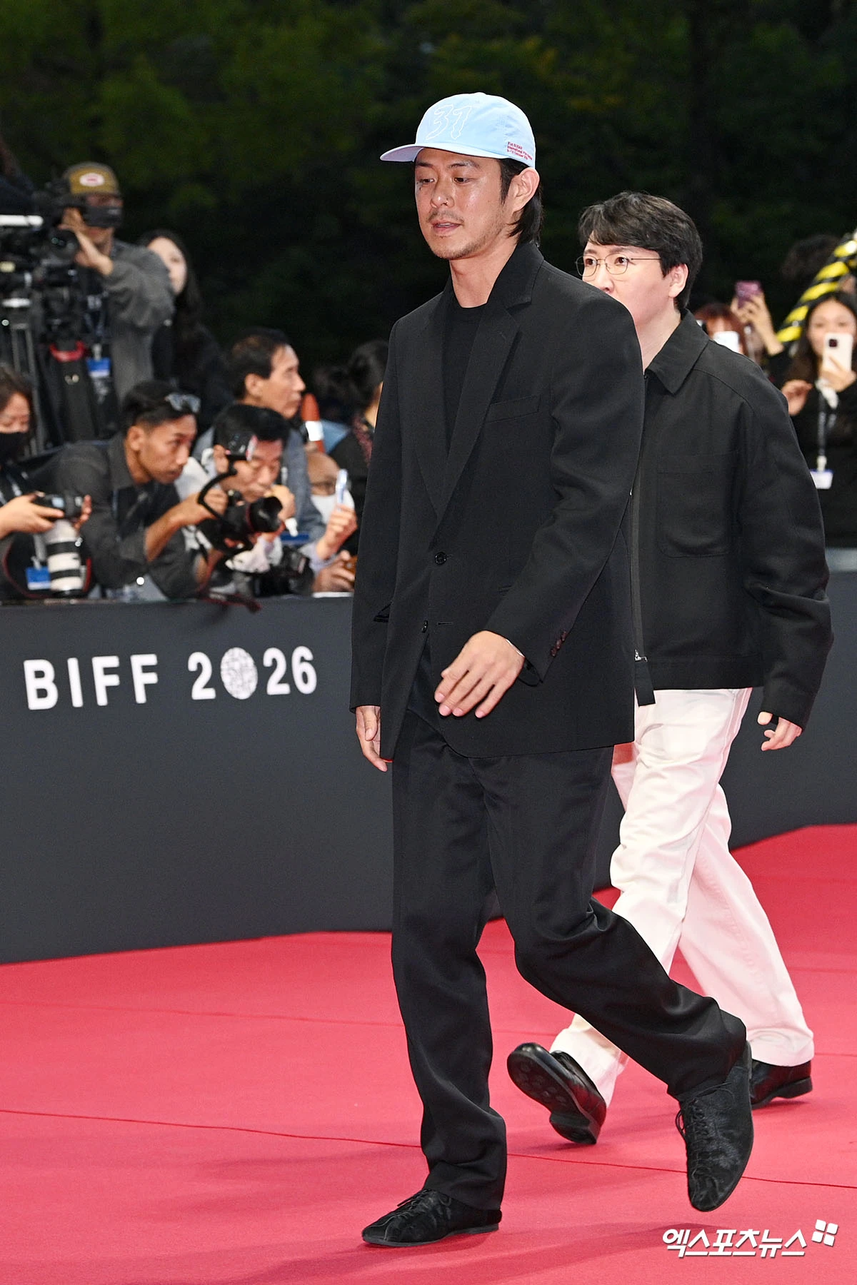 LHP Busan 2026: "Bà hoàng" Phạm Băng Băng chiếm trọn spotlight, Hyun Bin chưa bao giờ làm fan thất vọng- Ảnh 31.