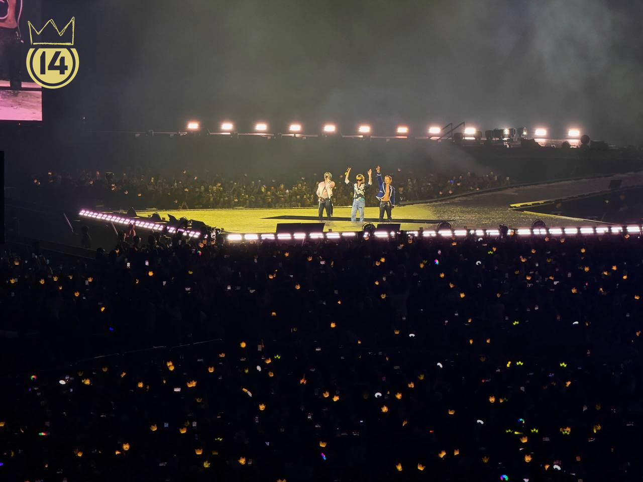BIGBANG cúi lạy chào fan Việt, 2 đêm concert Hà Nội trở thành ký ức rực rỡ nhất! - Ảnh 12.