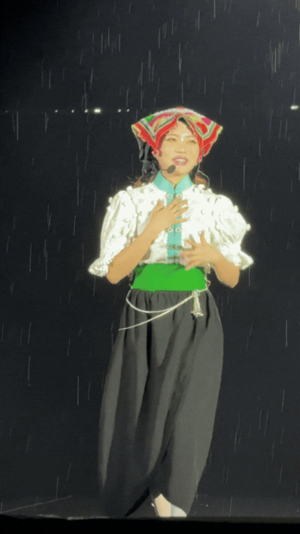 Phương Mỹ Chi đội chiếc khăn piêu, thẳng thắn nói về tranh cãi “làm buồn lòng khán giả”- Ảnh 3.