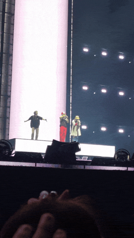 Tất tần tật concert BIGBANG Day 1 tại Mỹ Đình: Vừa bước vào đã thấy "đủ tiền vé", giáo án thực chiến cho team Day 2 tối nay!- Ảnh 7.