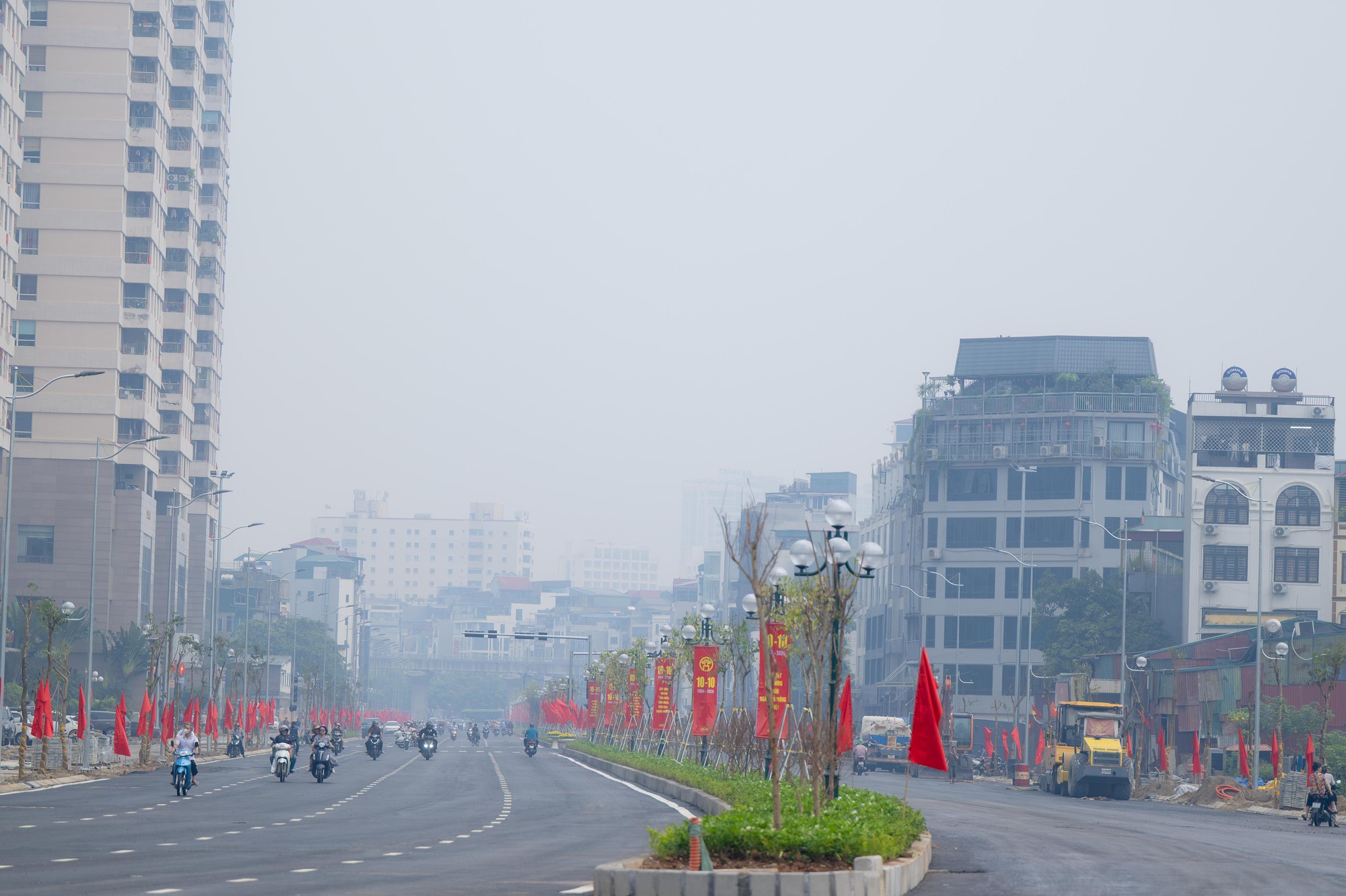 Toàn cảnh 20km đường Vành đai 2,5 Hà Nội sau thông xe kỹ thuật: Hiện đại, khang trang, khác hẳn trước đây- Ảnh 1.