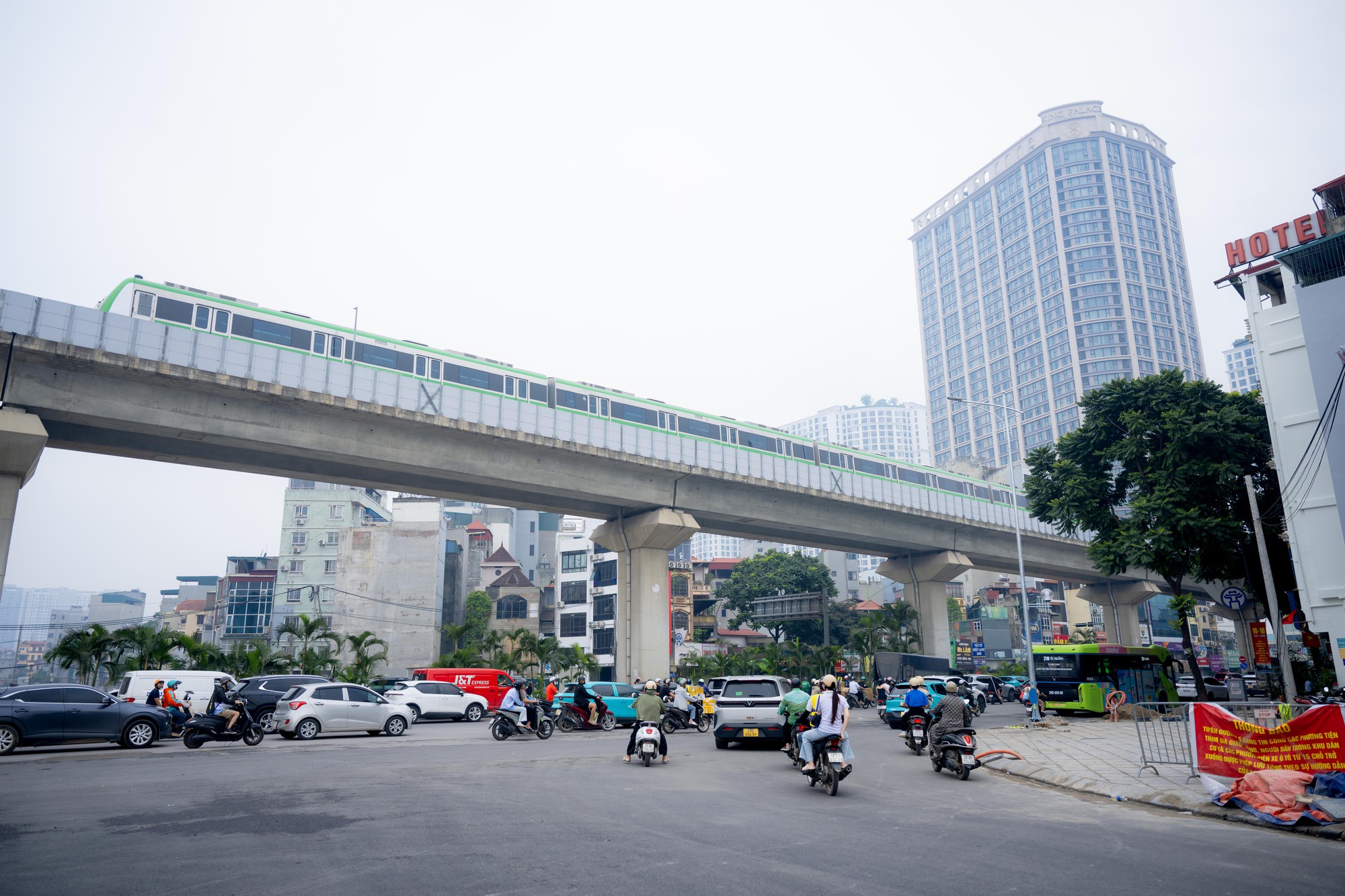 Toàn cảnh 20km đường Vành đai 2,5 Hà Nội sau thông xe kỹ thuật: Hiện đại, khang trang, khác hẳn trước đây- Ảnh 10.