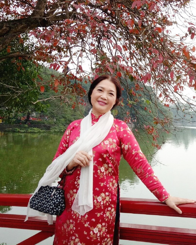 Việt Nam có 1 gia đình toàn NSND, NSƯT: 3 chị em nổi tiếng người sống trong nhà cổ 100 năm tuổi ở Hà Nội, người có nhà vườn 4.000m2 tại Pháp- Ảnh 3.