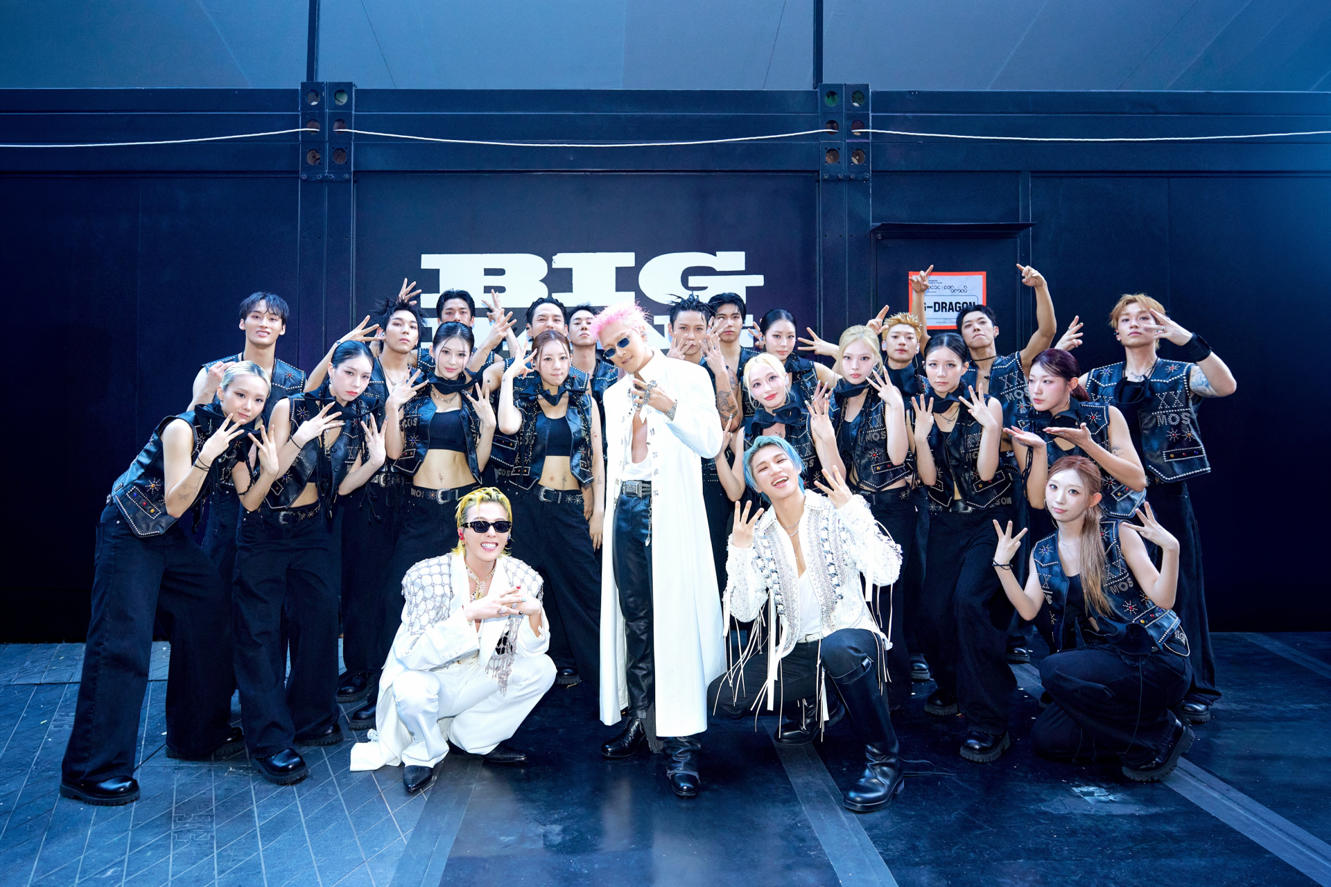 Sát giờ đổ bộ Hà Nội: G-Dragon, Taeyang và Daesung đang làm gì?- Ảnh 15.