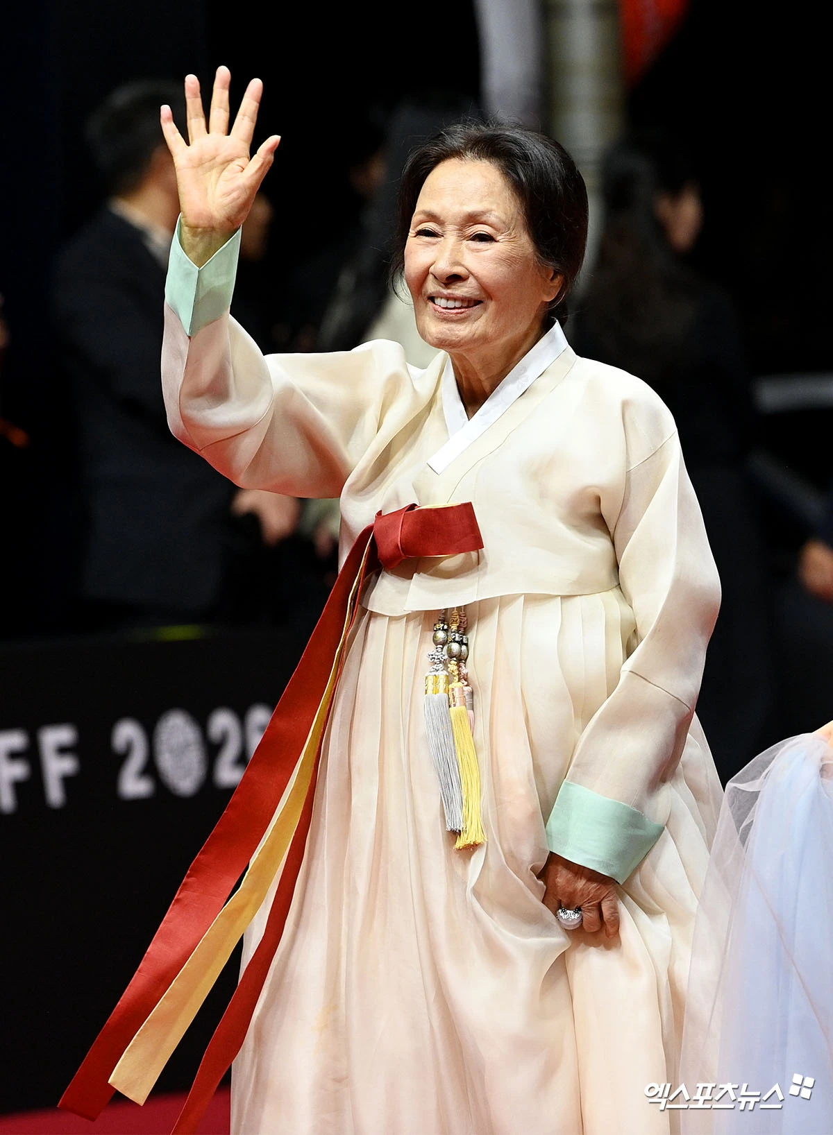 LHP Busan 2026: "Bà hoàng" Phạm Băng Băng chiếm trọn spotlight, Hyun Bin chưa bao giờ làm fan thất vọng- Ảnh 38.