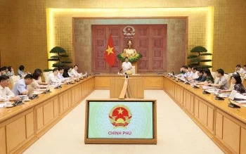 Phó Thủ tướng Nguyễn Văn Thắng yêu cầu kiểm soát lạm phát, ổn định mặt bằng giá cuối năm