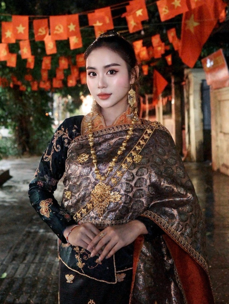 Tình hình hiện tại của cô gái người Lào nổi tiếng nhất Việt Nam- Ảnh 4.