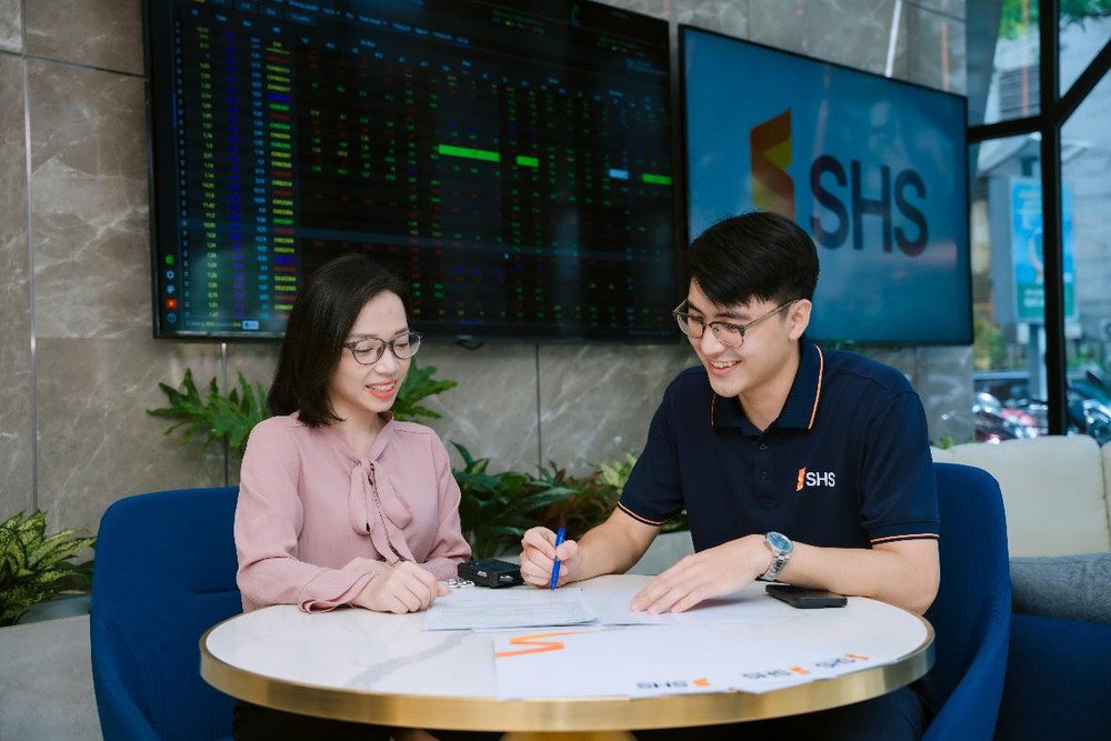 SHS: Doanh thu quý III tăng 23%, động lực tăng trưởng đến từ các trụ cột mới- Ảnh 2. SHS: Doanh thu quý III tăng 23%, động lực tăng trưởng đến từ các trụ cột mới- Ảnh 2.
