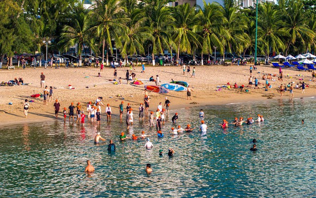 Bất động sản dòng tiền nào hưởng lợi tại Nha Trang khi miễn visa khách đoàn Trung Quốc?