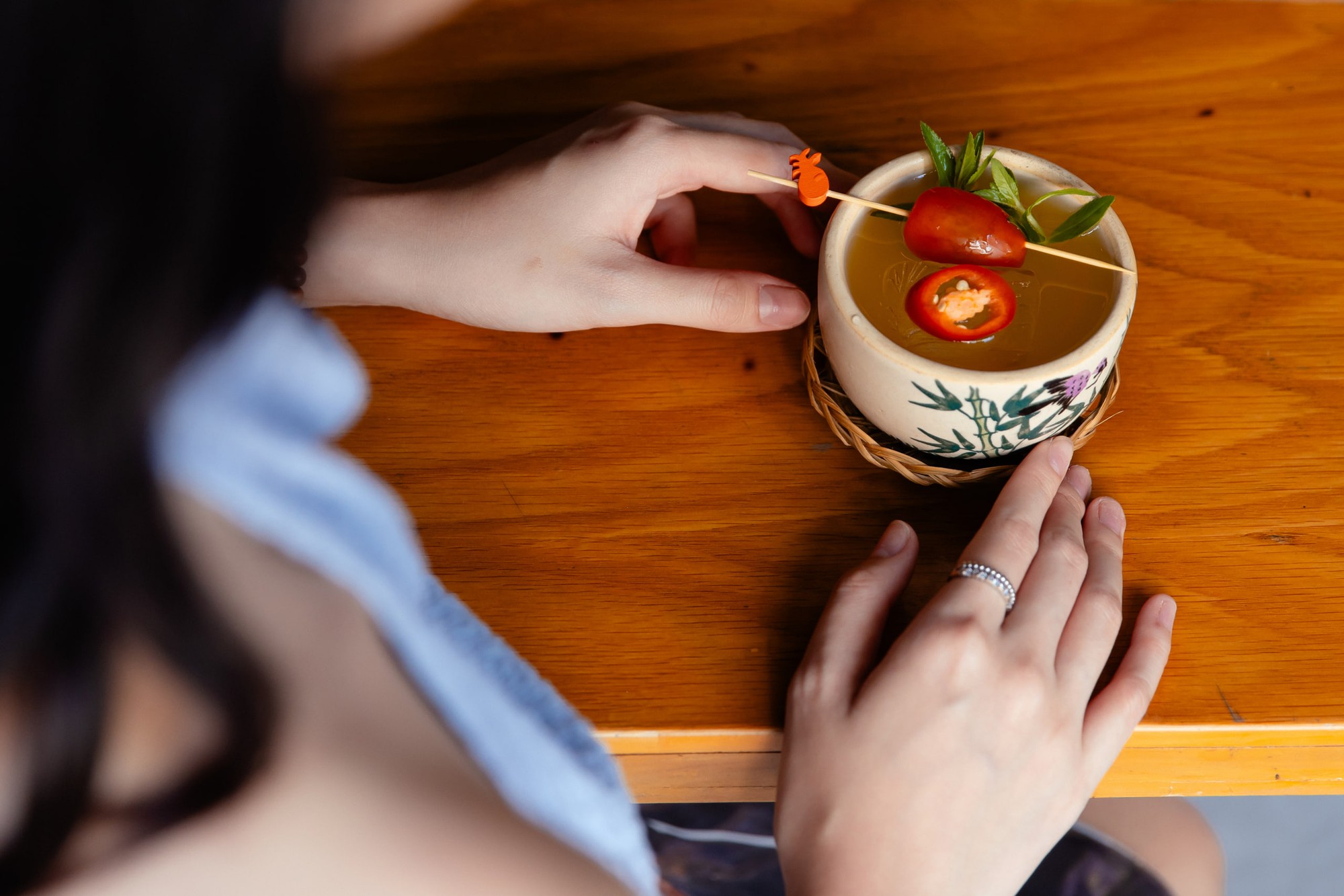 Băng Di cùng em gái kém 10 tuổi “cầm trịch” nightlife khu Thảo Điền: 