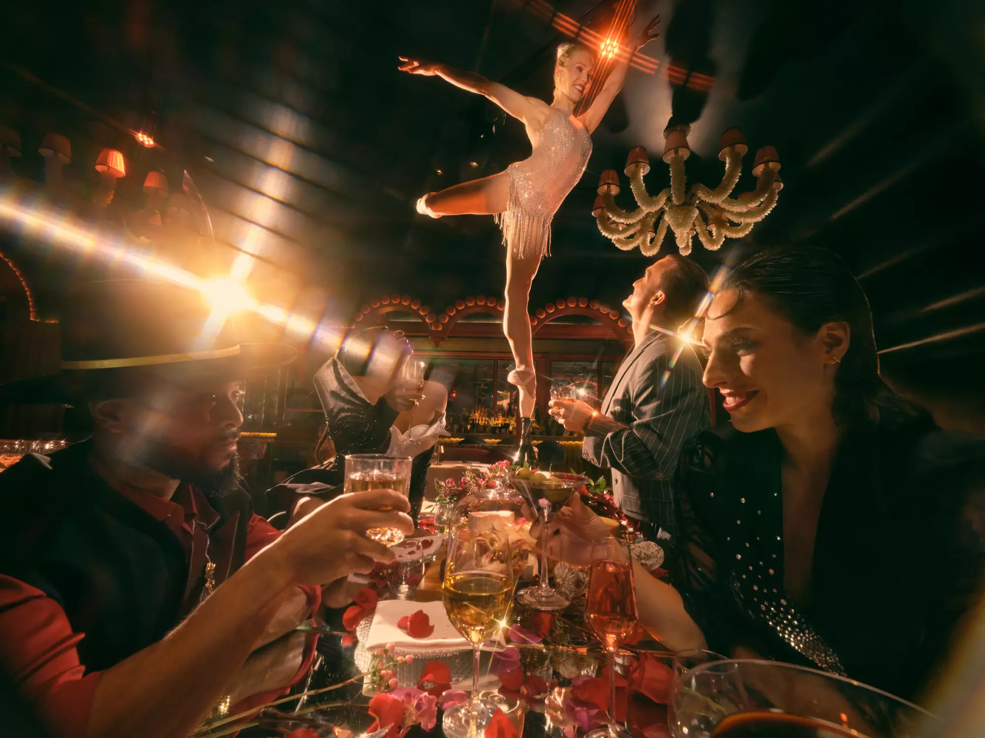 Trả tiền triệu để ăn tối với người lạ: Supper club là gì mà từ London, Dubai đến TP.HCM đều “cháy vé”?- Ảnh 4.