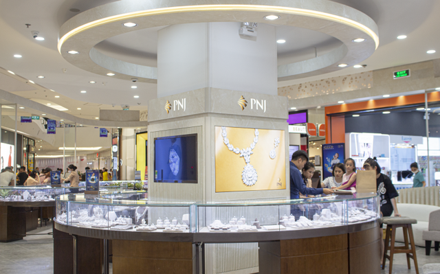 PNJ nêu lý do khiến cổ phiếu giảm sàn 5 phiên liên tiếp- Ảnh 1. PNJ nêu lý do khiến cổ phiếu giảm sàn 5 phiên liên tiếp- Ảnh 1.